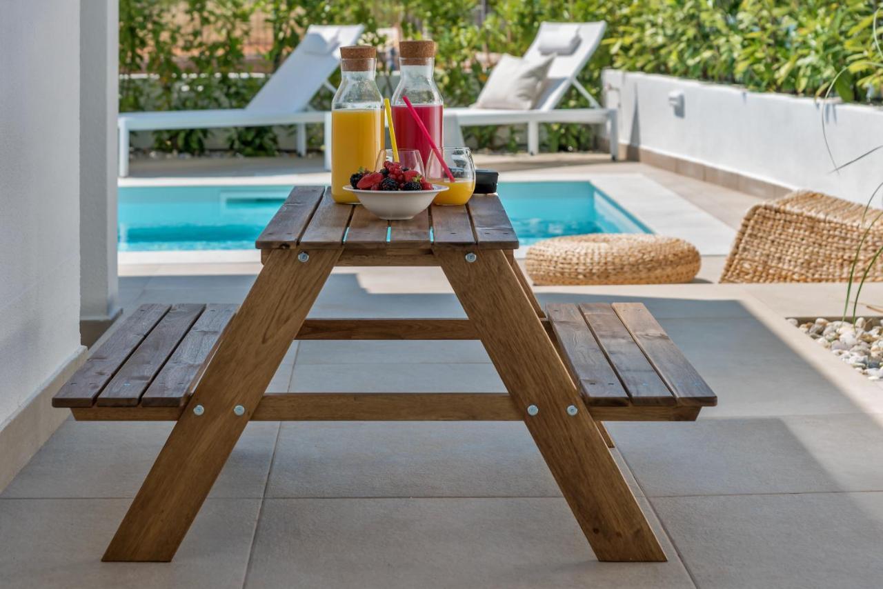 Marula Holiday Home - With Heated Pool مارينا المظهر الخارجي الصورة